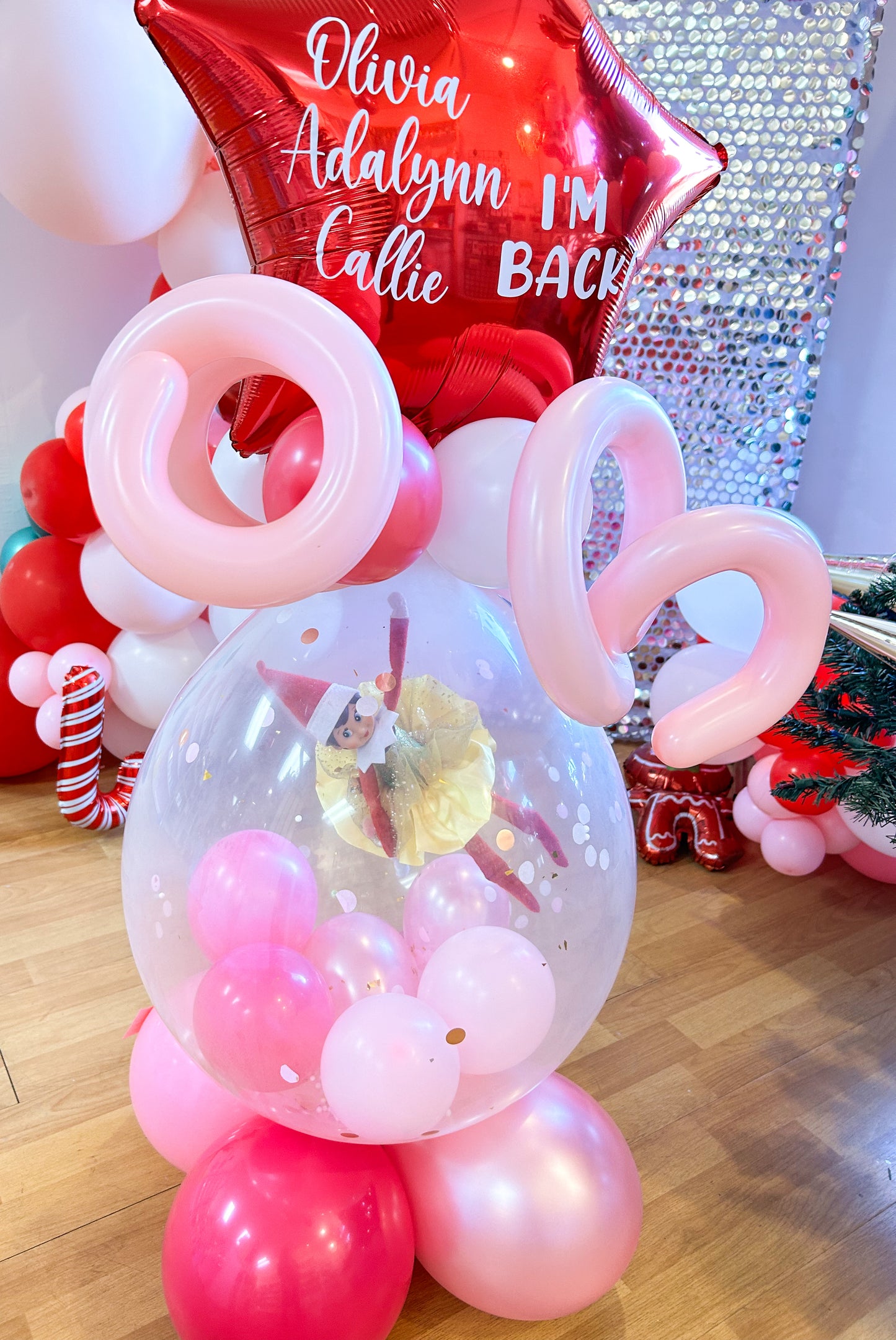 Santa's Helper Arrival Balloon - Snow Globe