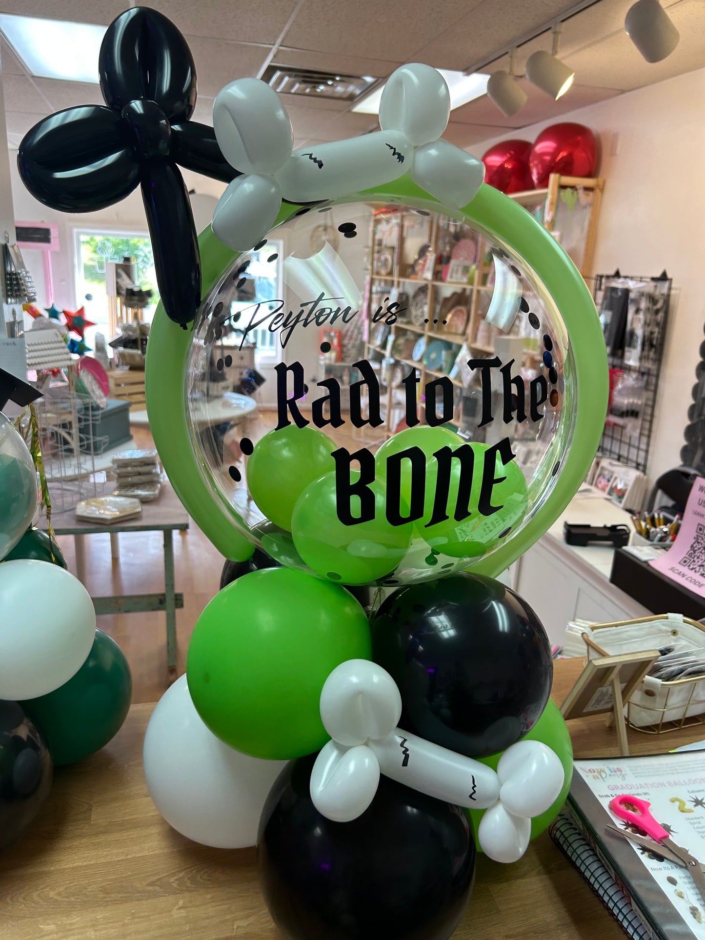 Modern Bobo Balloon Bouquet