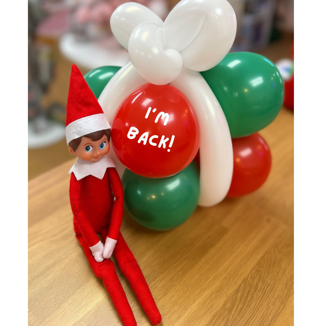 Santa's Helper Centerpiece - Present